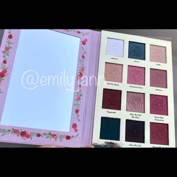 Beauty & the Beast🥀Eyeshadow Palette - Picture 6 of 11